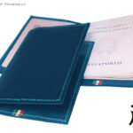 Copertina porta passaporto in ecopelle con due tasche