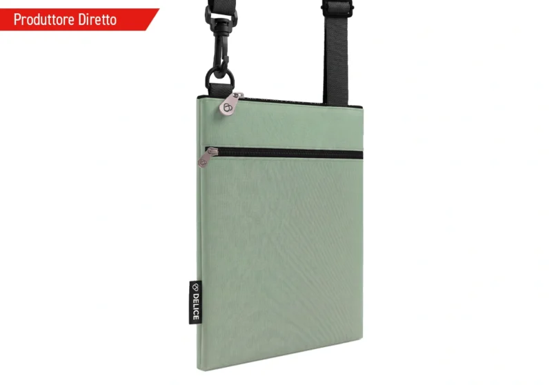 Tracolla portadocumenti personalizzata colore verde salvia Art. ED11 in poliestere 600D con moschettoni neri